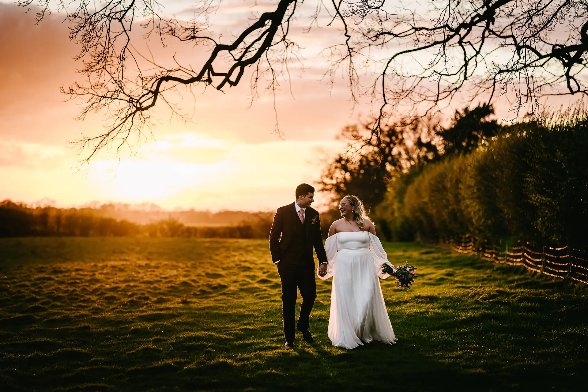 sandhole-oak-barn-bride and groom evening sun