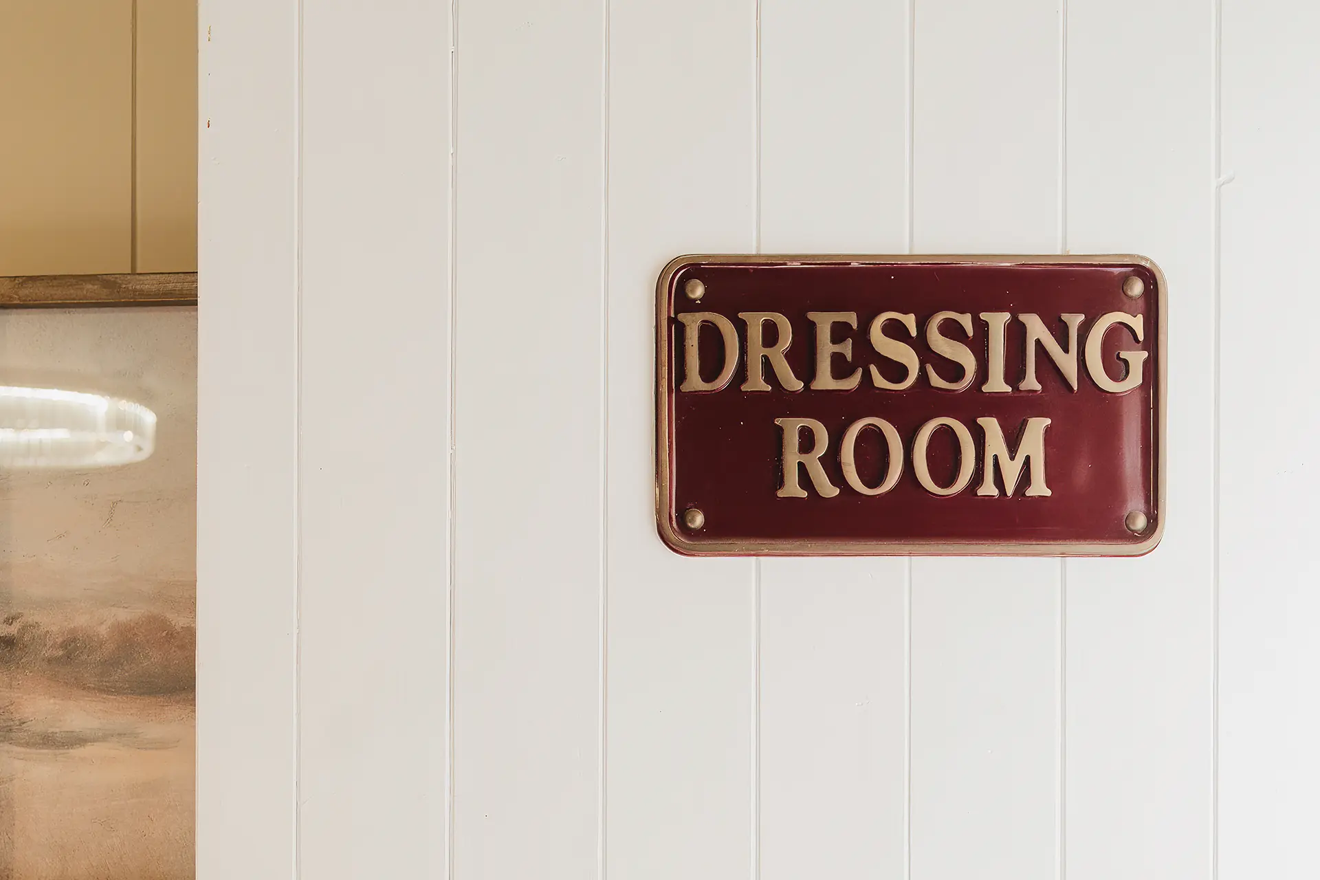 sandhole oak barn dressing room