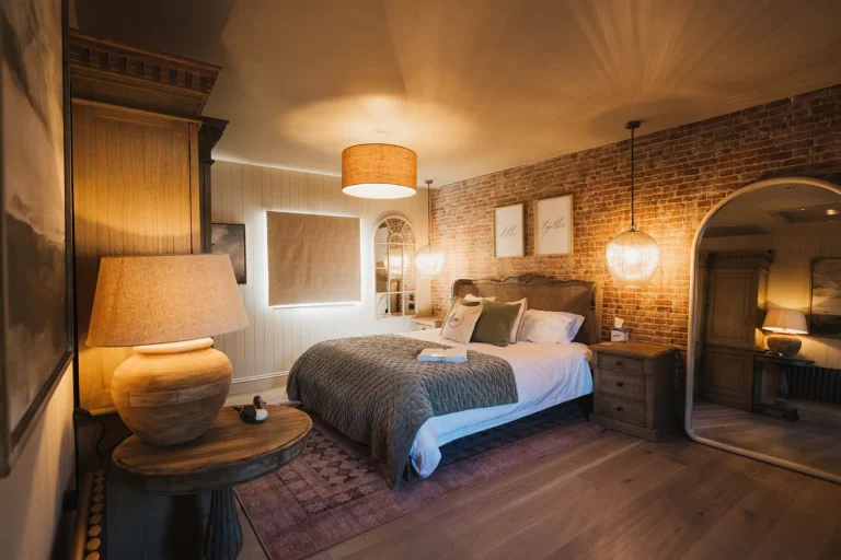 sandhole oak barn granary cottage bedroom lit