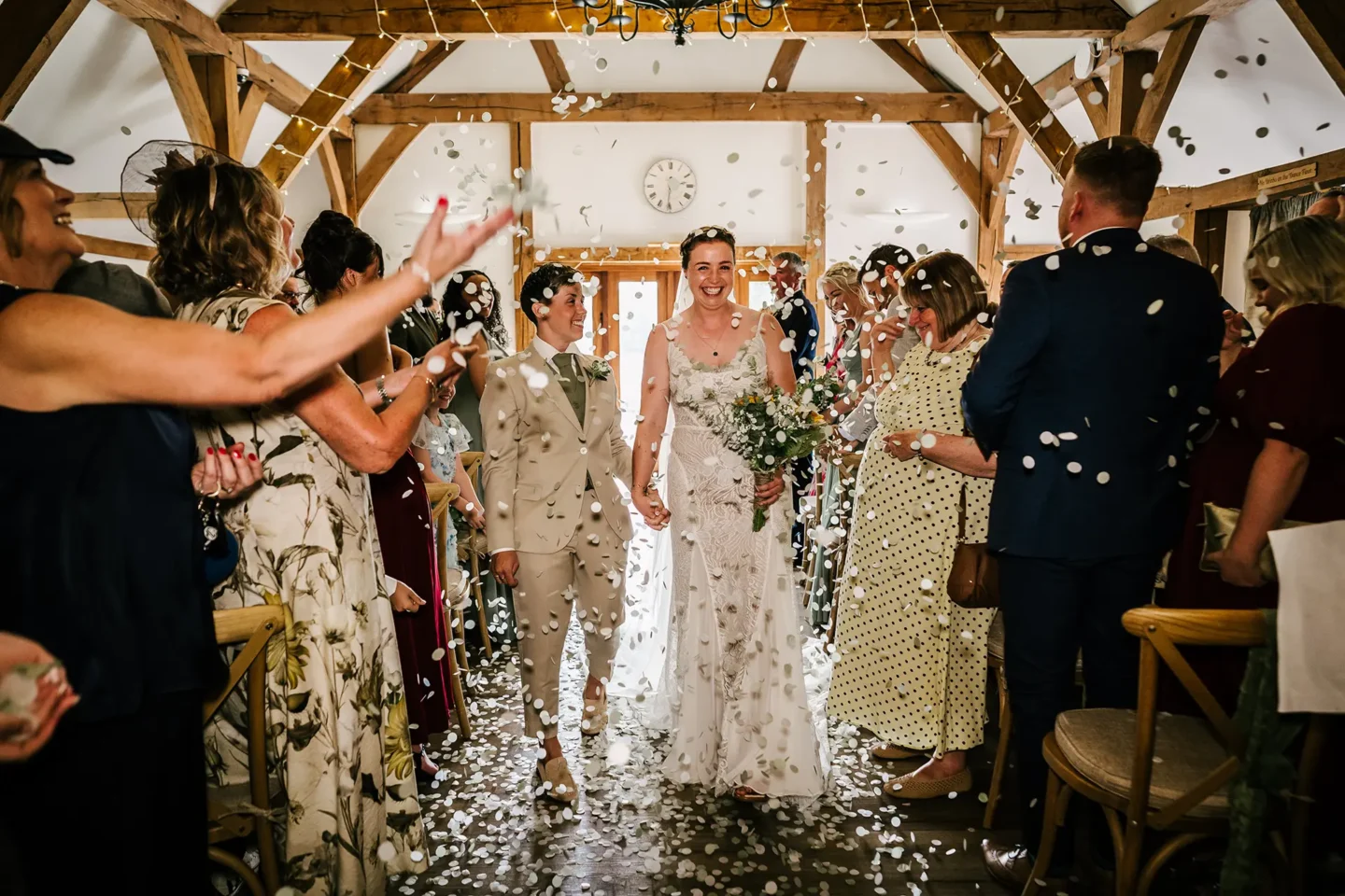 sandhole oak barn ceremony confetti