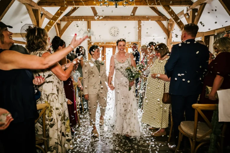sandhole oak barn ceremony confetti
