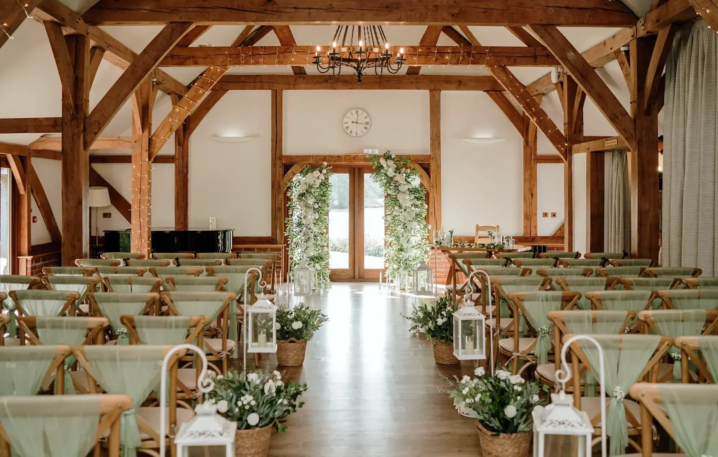 sandhole oak barn ceremony space